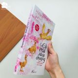 Sách - Cô gà mái xổng chuồng (Tái bản)