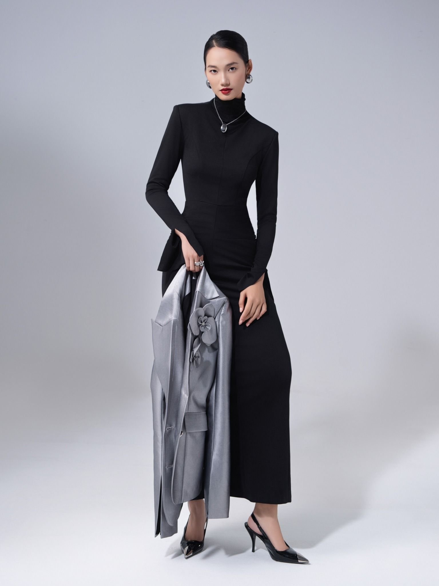 EMBER DRESS (bản đen tuyền)