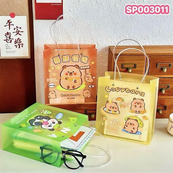 Túi Nhựa Trong Hình Capybara Size 21*19*9Cm
