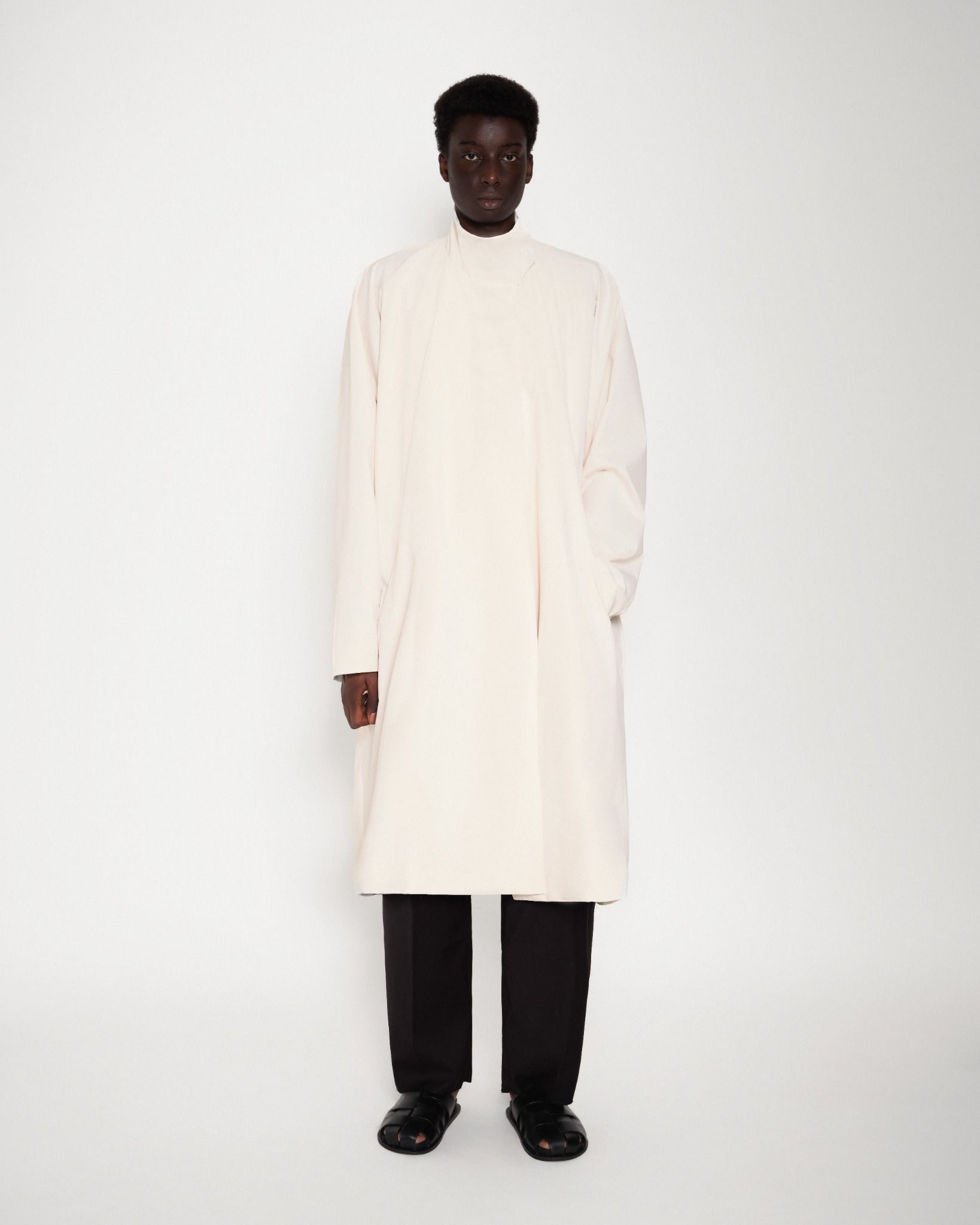 RELAXED NYLON HOODED COAT