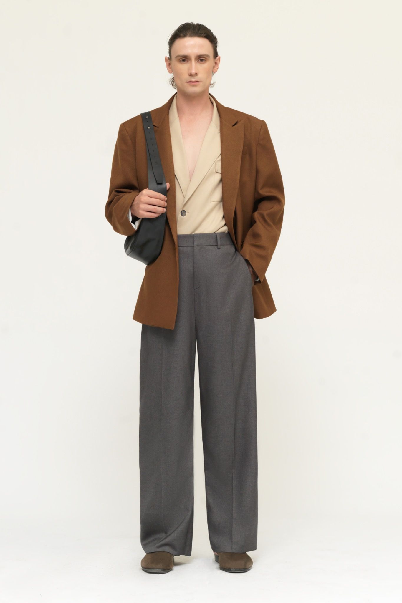 BROWN OVERSIZED BLAZER
