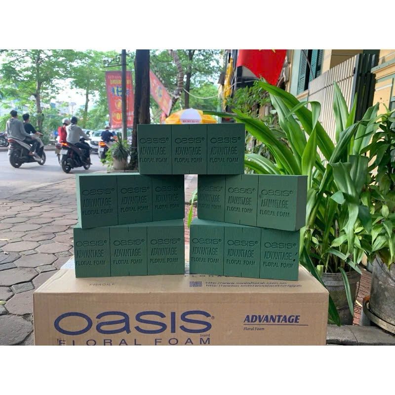 (Lẻ 1 Viên) Xốp Xanh OASIS Cắm Hoa tươi, hoa sáp, mút xốp Oasis Cao Cấp