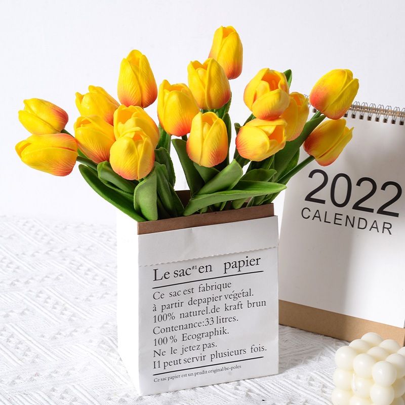 Hoa Tulip Giả Bằng Cao Su PU Dùng Trang Trí Decor Xinh Xắn