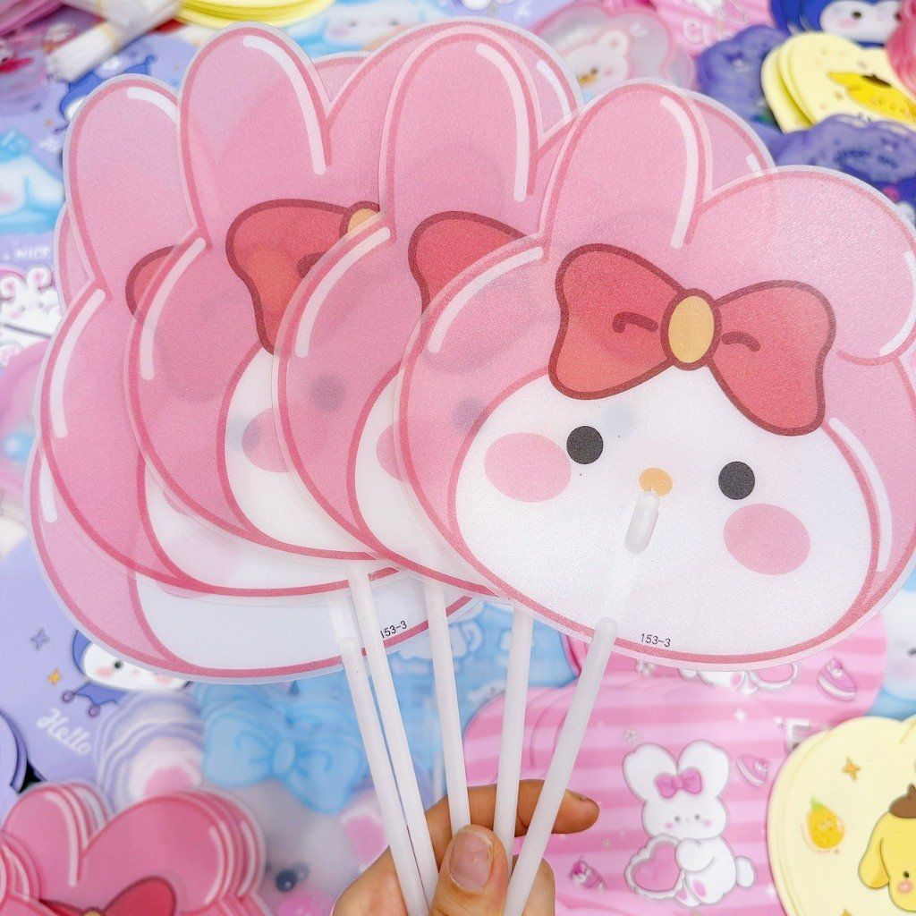 (Mẫu Mới) Quạt Cầm Tay Hoạt Hình Cute Nhiều Mẫu