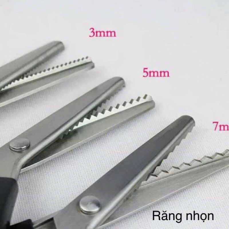 Kéo Răng Cưa Nhọn Tam Giác Dùng Cắt Giấy, Vải size 5mm Loại Xịn Có Hộp