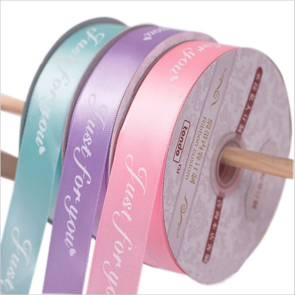 (2.5cm x Dài 45mét) Cuộn Ruy băng Lụa in chữ JUST FOR YOU trang trí hộp quà, bó hoa siêu xinh.