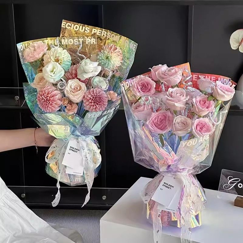 (57*57cm) Giấy Gói Hoa Bóng Kiếng Huỳnh Quamg Viền Chữ Cao Cấp, Không Thấm Nước.