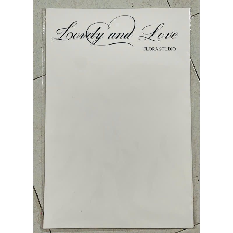 (45*30cm) Giấy Gói Hoa In Chữ Tiếng Anh Phông Trắng Không Thấm Nước - Giấy Gói Quà, Giấy Gói Hoa, Giấy Bó Hoa.