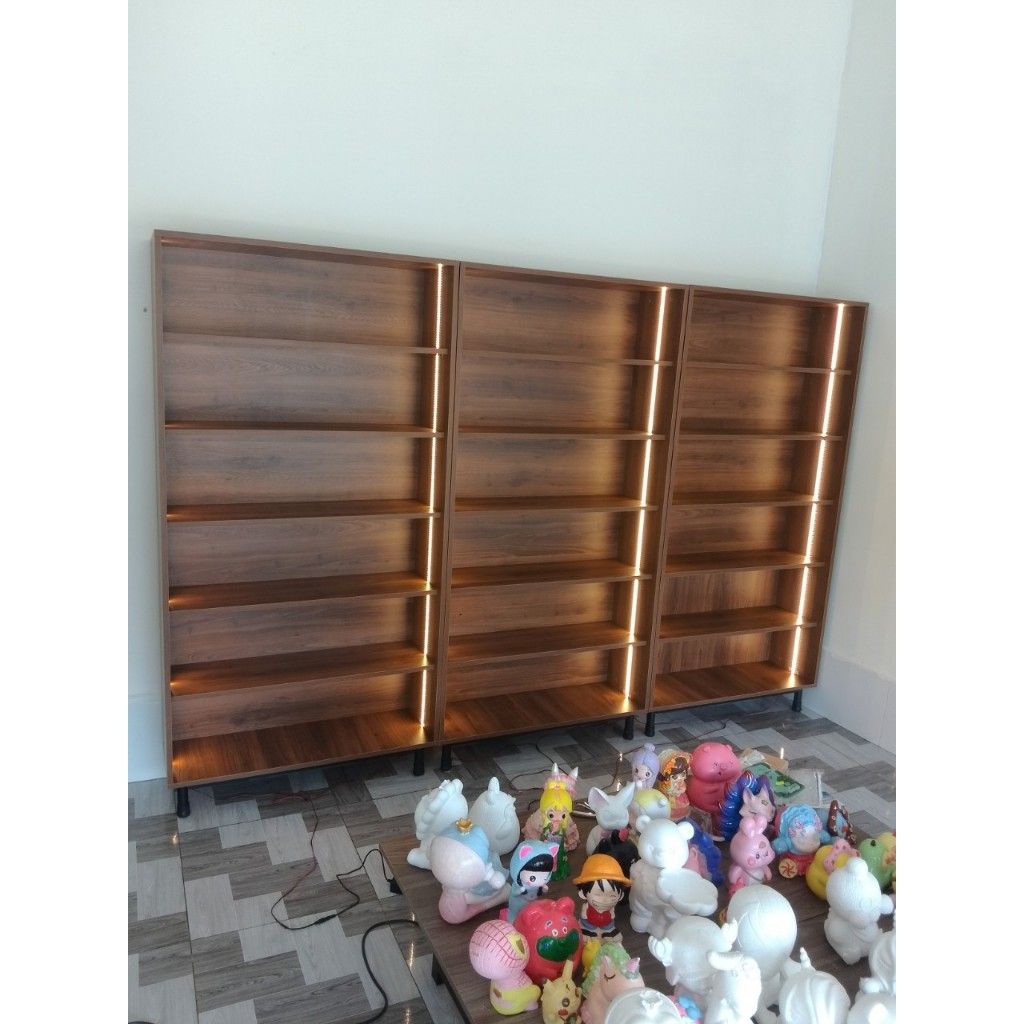 HAPPY FURNITURE , Kệ sách 6 tầng tích hợp đèn LED chân sắt - CATY , KSA_015_LED , 90cm x 30cm x 180cm