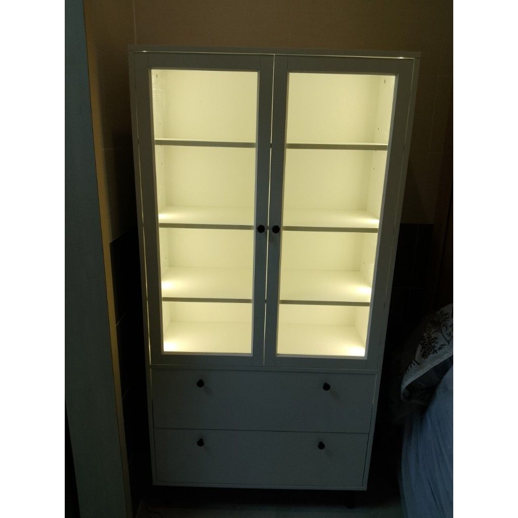 HAPPY FURNITURE , Kệ sách cửa kính 2 ngăn kéo đèn LED chân sắt - CATY , KSA_019_LED , 90cm x 39cm x 180cm
