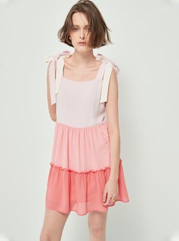 Váy liền thắt nơ dây áo màu hồng