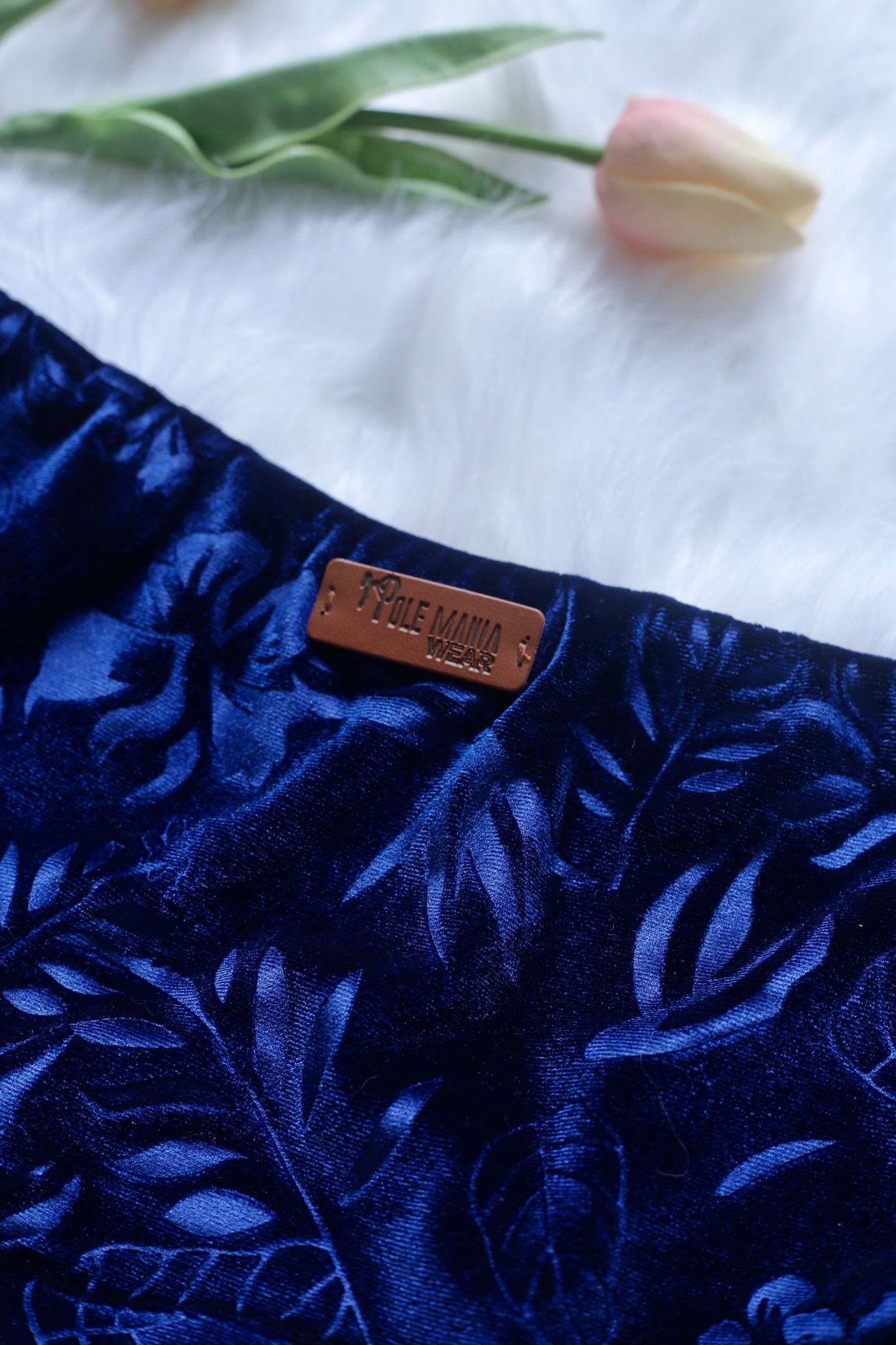 Velvet Aries - Navy Blue