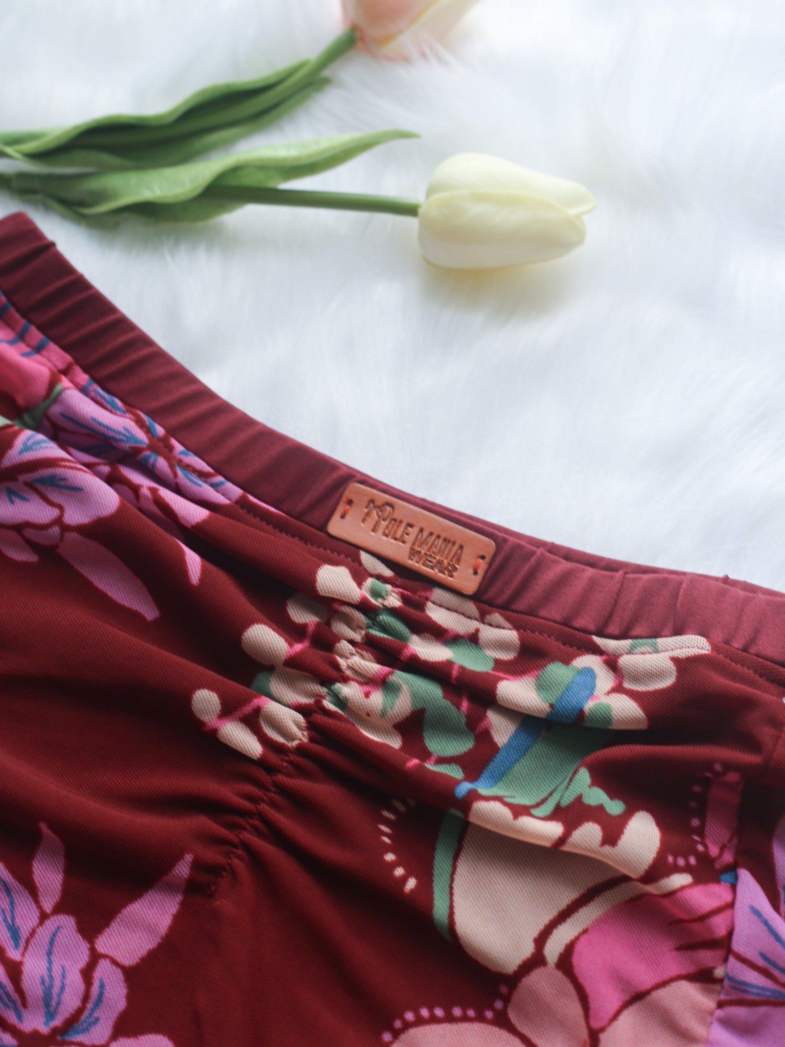 Libra Flower - Red Wine
