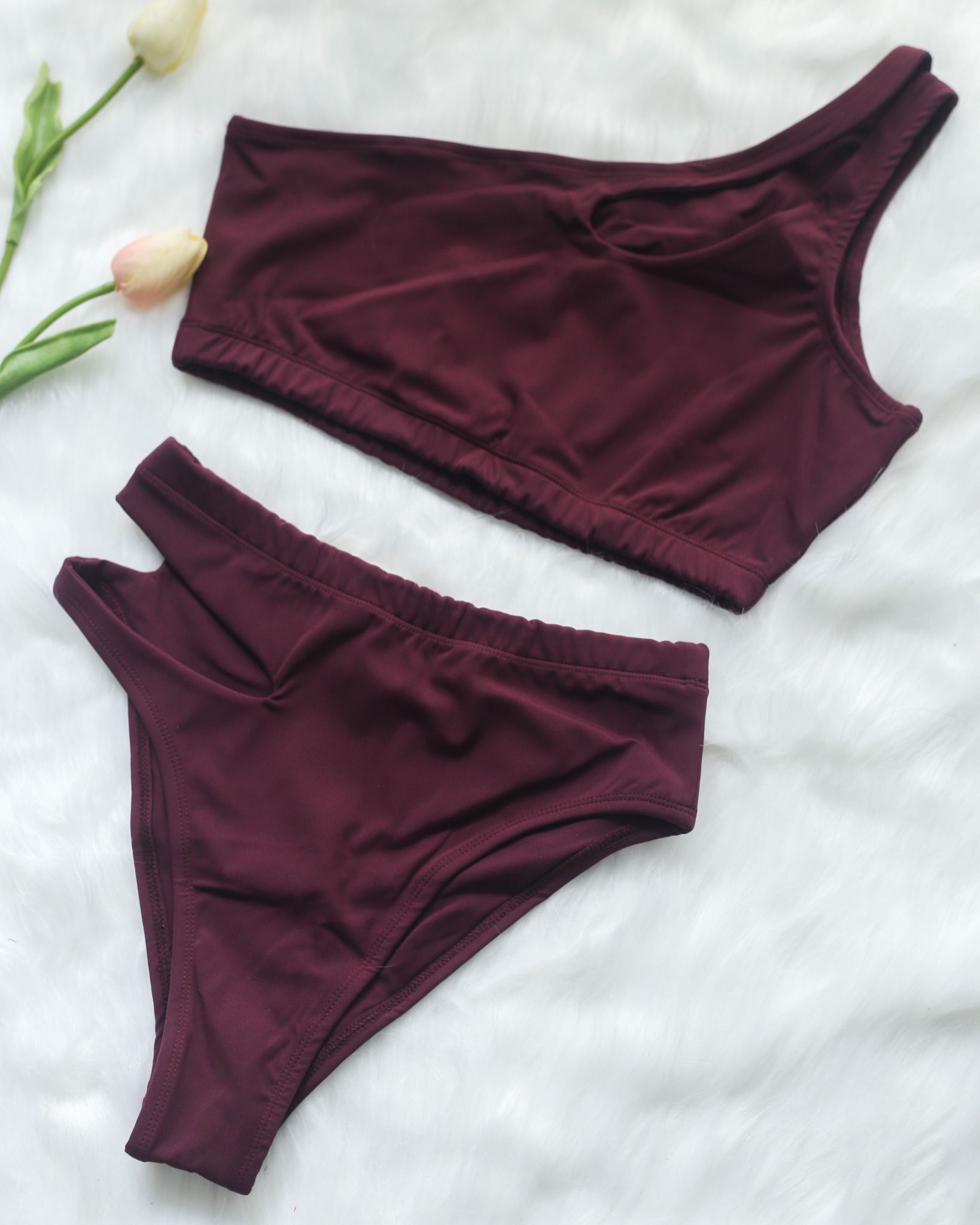 Leo - Burgundy
