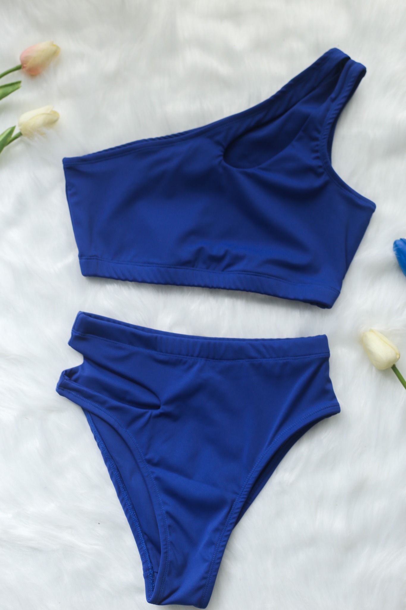 Leo - Blue