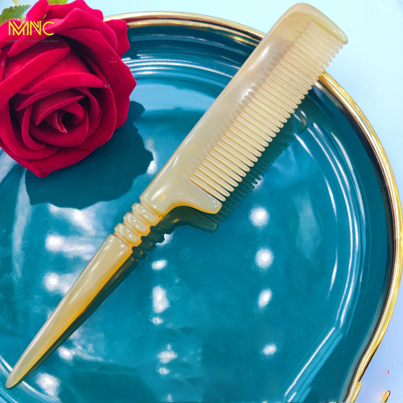 Cách lựa chọn lược cắt tóc từ sừng trâu chuẩn