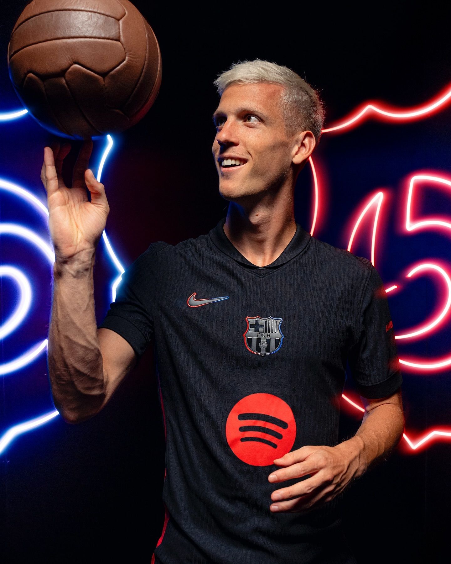 Áo Barcelona sân khách đen 24/25 bản Player