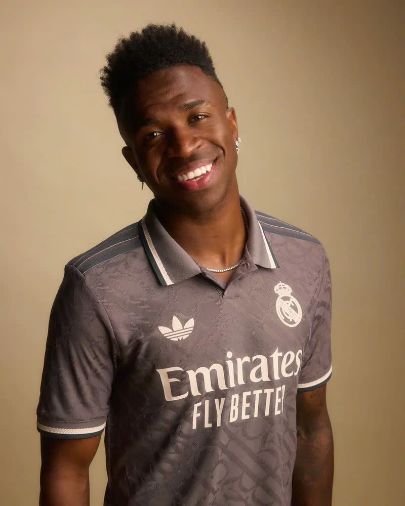 Áo Real Madrid 3rd xám 24/25 bản Player