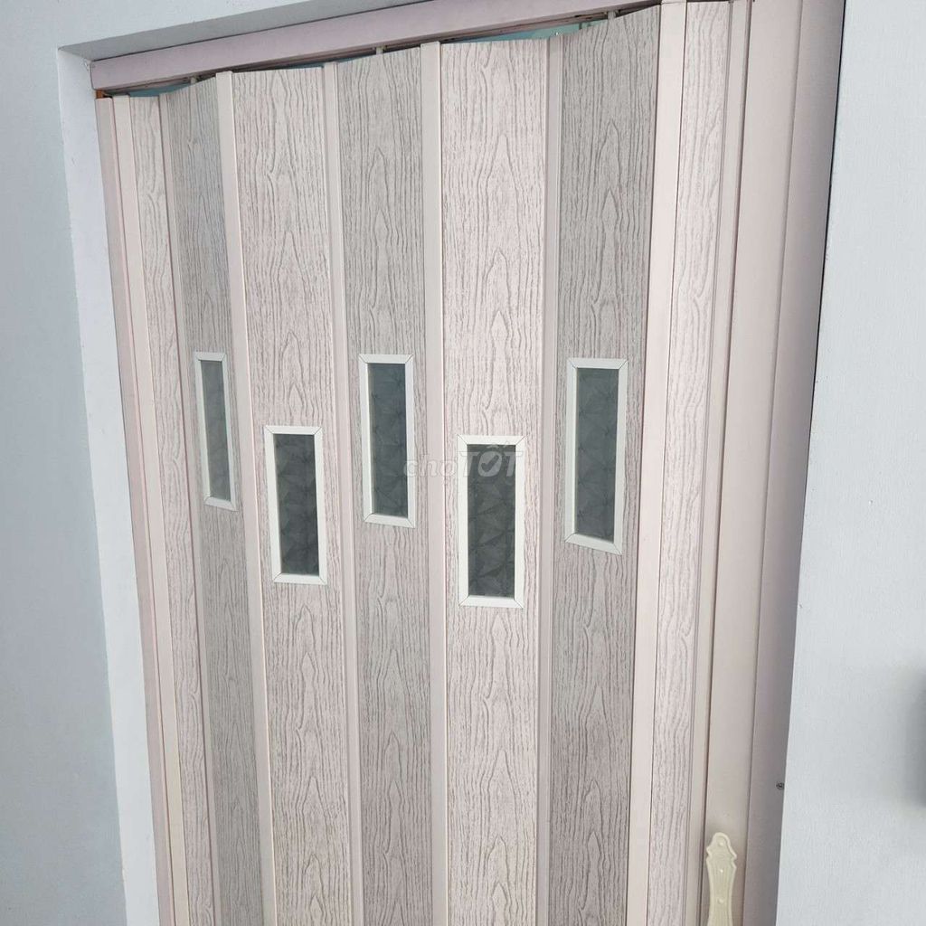 CỬA XẾP NHỰA LÀM VÁCH NGĂN PHÒNG, NHÀ VỆ SINH