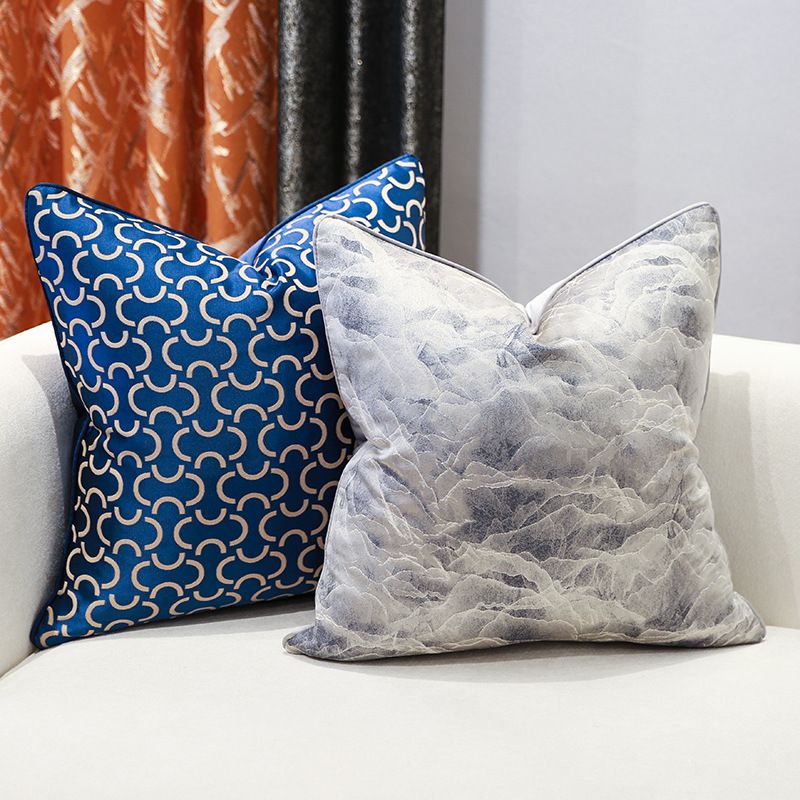 Yarn-dyed high-precision jacquard pillow