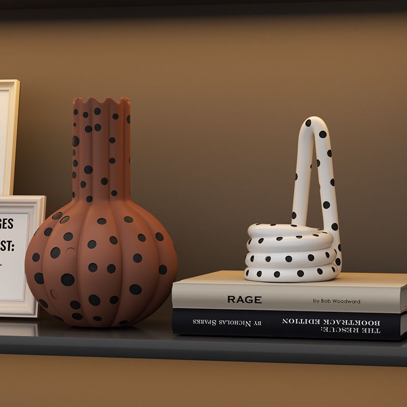 Simple high-end wine cabinet decoration