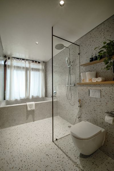 Me Premium Suite