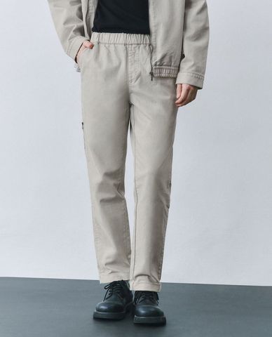 URBAN REVIVO - Quần nam ống đứng lưng thun trẻ trung