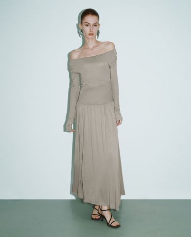 URBAN REVIVO - Đầm trễ vai chữ A phom midi nữ tính