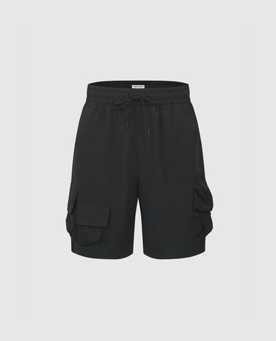 URBAN REVIVO - Quần short nam ống rộng phối túi hộp