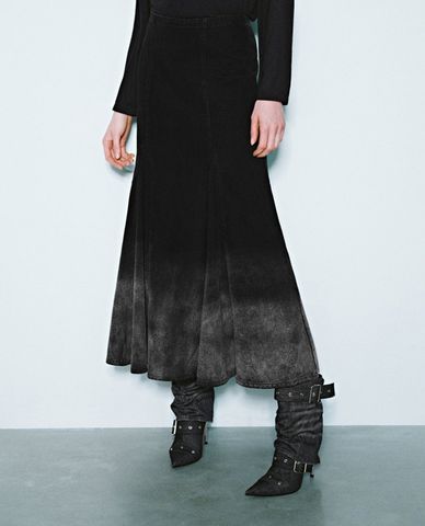 URBAN REVIVO - Chân váy denim midi dáng đuôi cá thời thượng