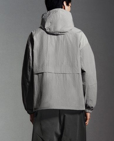 URBAN REVIVO - Áo khoác nam phối mũ Oversized