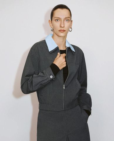 URBAN REVIVO - Áo khoác bomber nữ cổ bẻ hiện đại