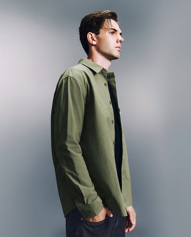 URBAN REVIVO - Áo khoác sơ mi nam tay dài thanh lịch