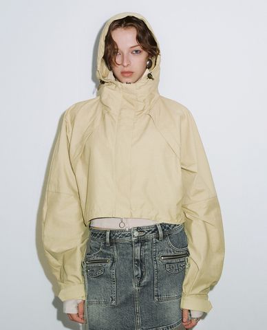 URBAN REVIVO - Áo khoác nữ phối mũ phom croptop Hooded Loose