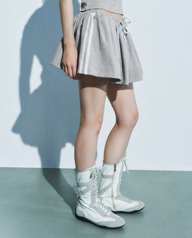 URBAN REVIVO - Chân váy chữ A mini hiện đại