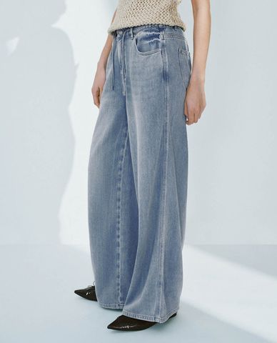 URBAN REVIVO - Quần jeans nữ ống rộng cá tính
