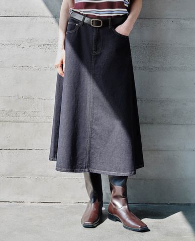 URBAN REVIVO - Váy denim midi phối thắt lưng