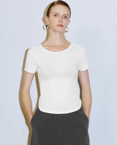 URBAN REVIVO - Áo thun nữ cổ tròn tay ngắn Skinny