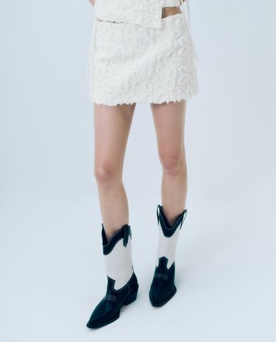 URBAN REVIVO - Chân váy chữ A mini phối hoa văn