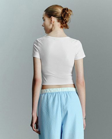 URBAN REVIVO - Áo croptop nữ cổ vuông tay ngắn