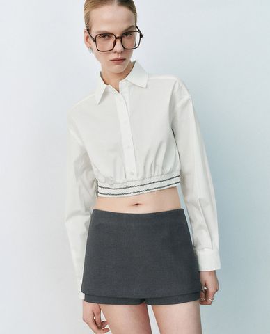 URBAN REVIVO - Áo sơ mi nữ cổ bẻ tay dài phom croptop Overhead
