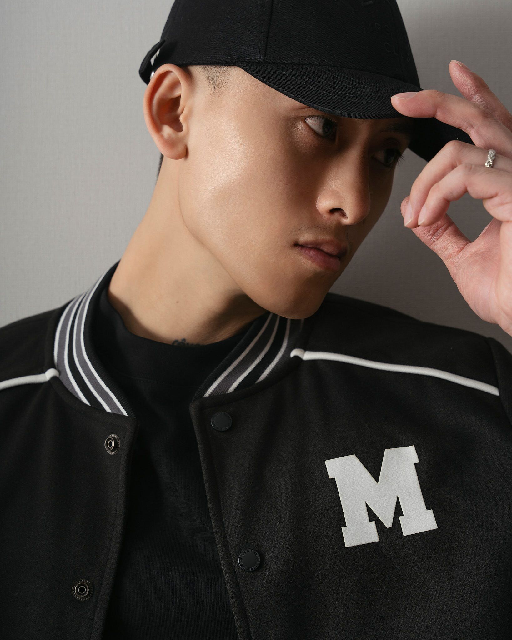 ÁO KHOÁC VARSITY NỈ