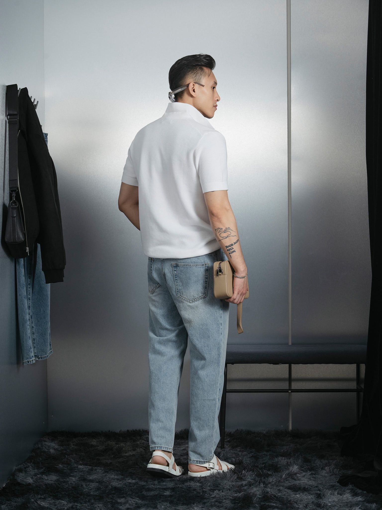 ÁO THUN CÓ CỔ DỆT KIM CỔ V