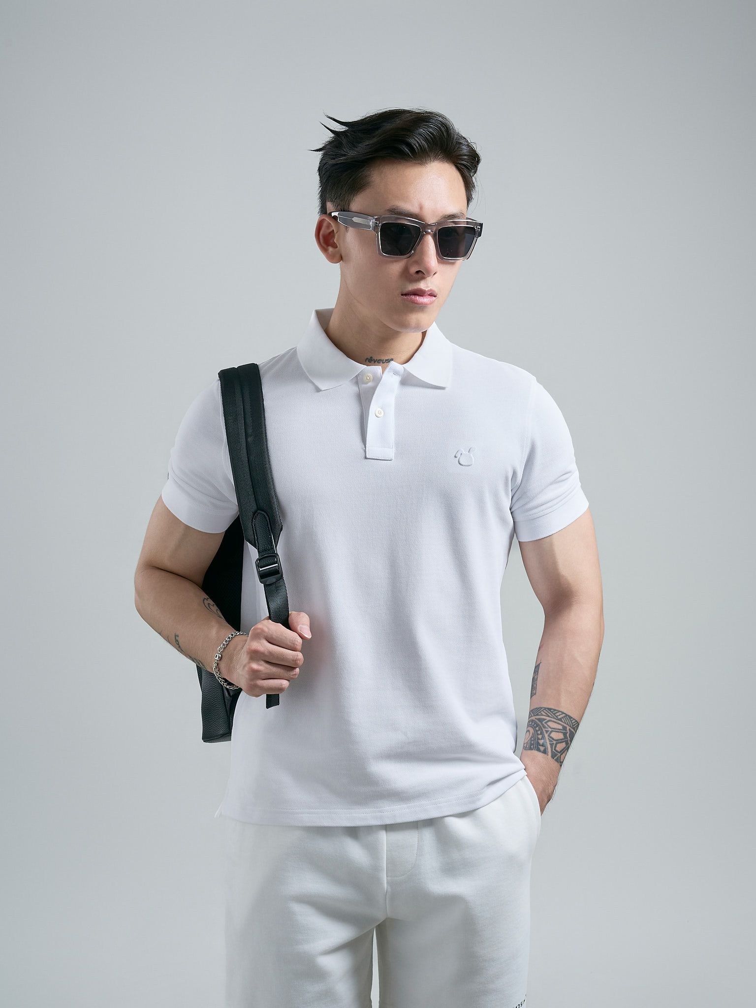 Áo thun có cổ