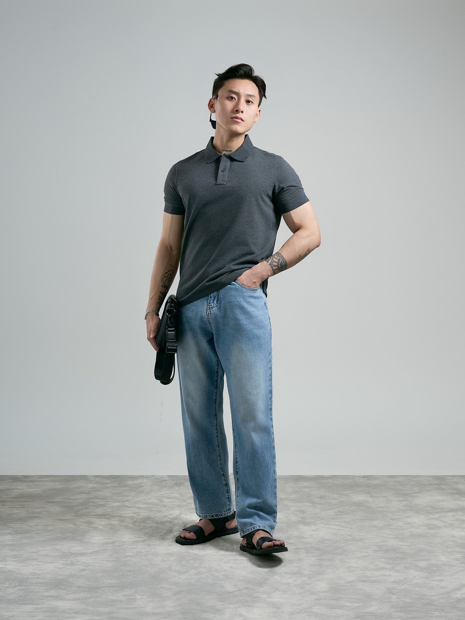 Áo thun có cổ