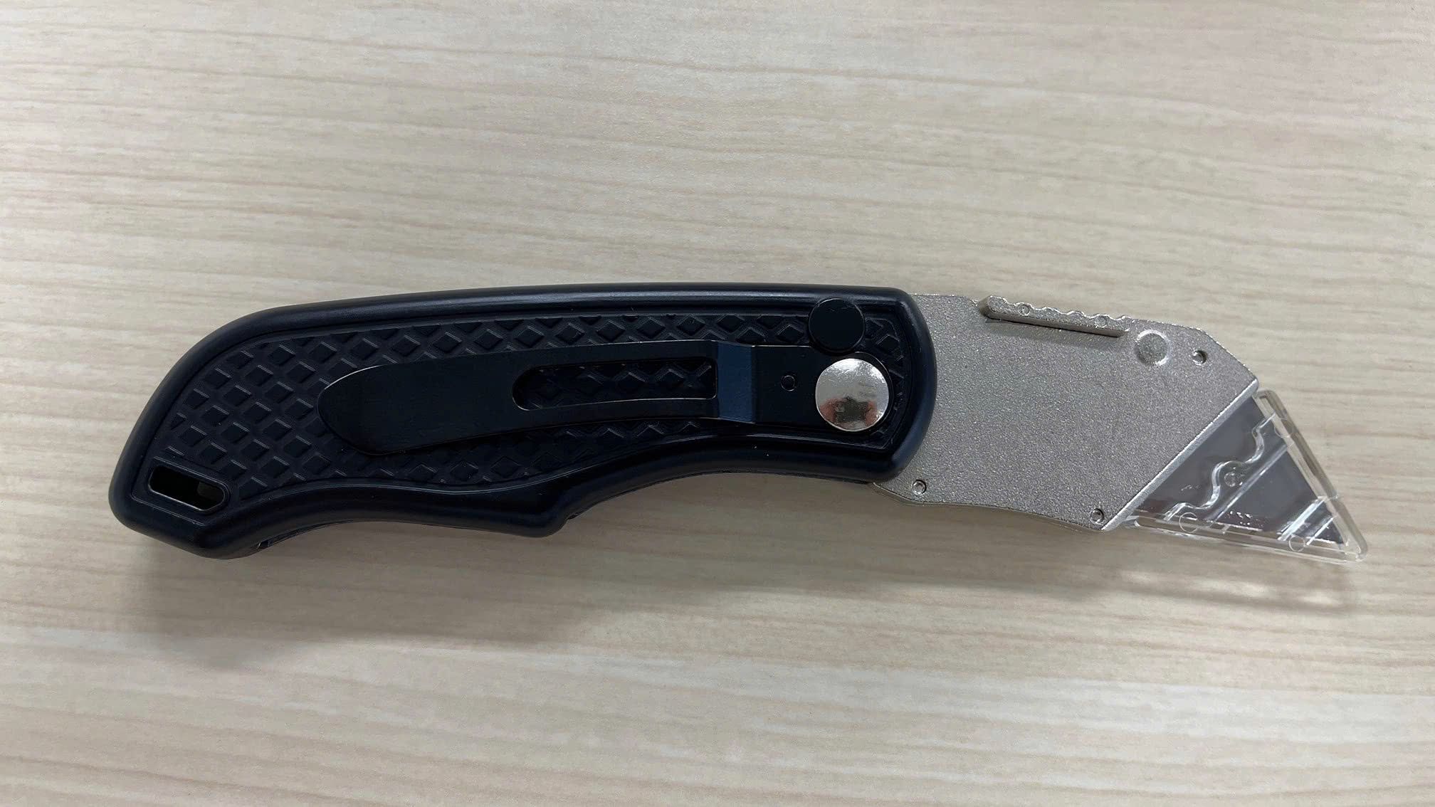 Dao gấp Kawasaki KPT-N852