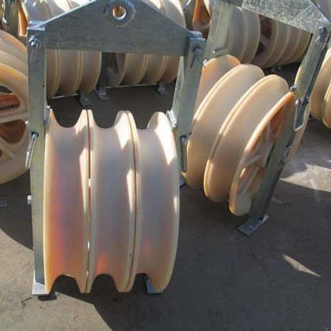 Puly nhựa 3 rãnh 508x100mm