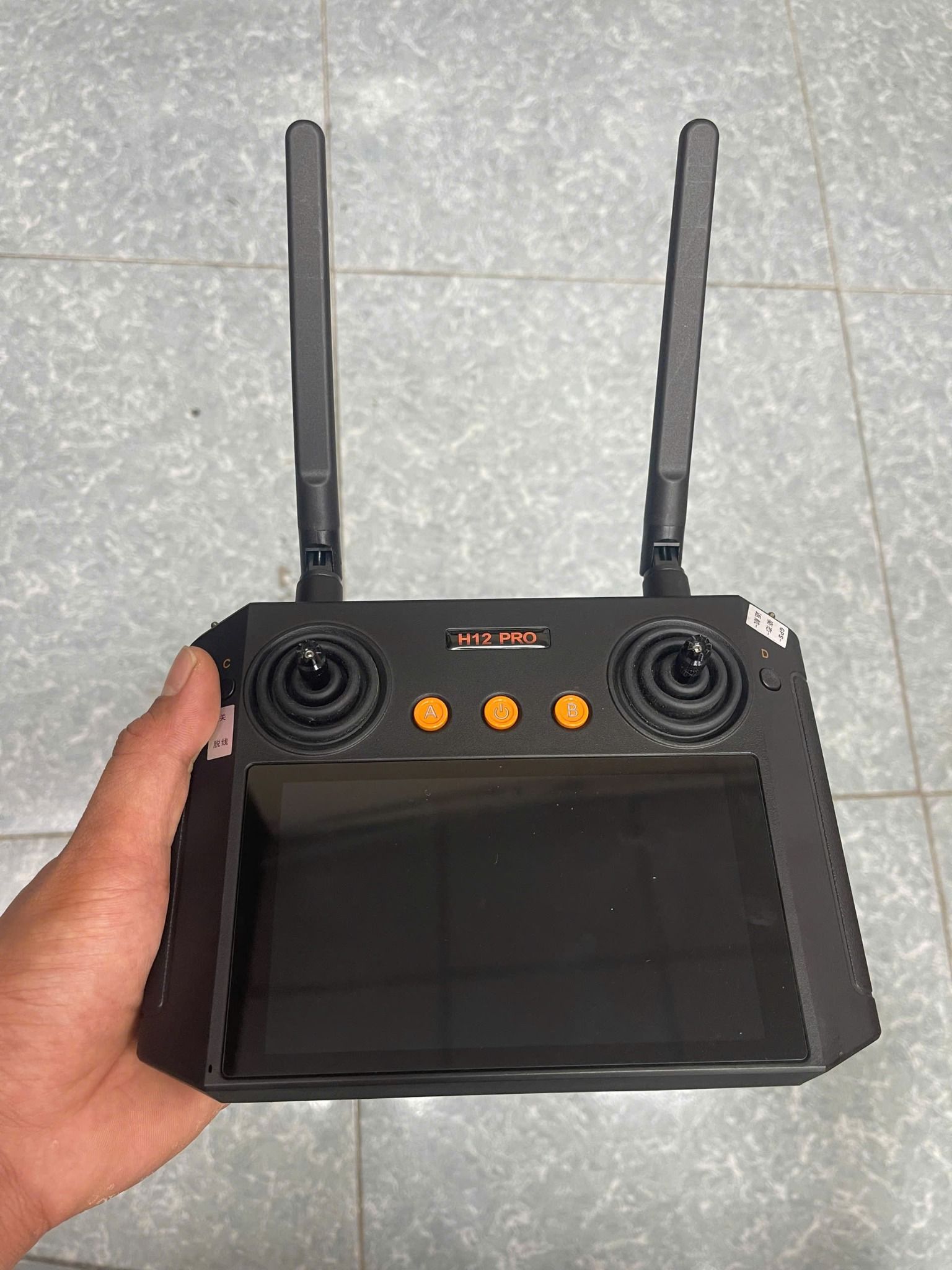 Máy bay rải dây mồi KTM-E410