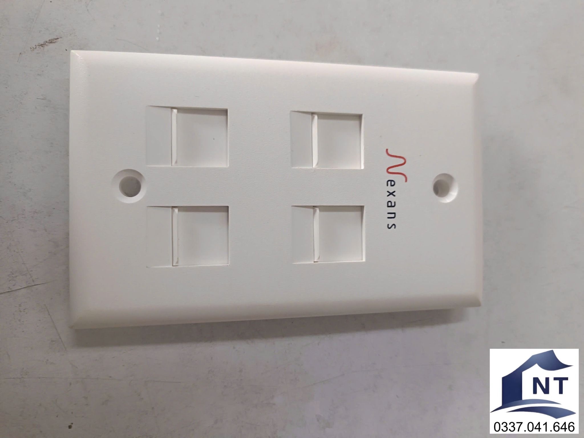 N701.144 - Nắp ổ cắm mạng 70x114mm, 4 cổng