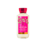 Sữa Dưỡng Thể Bath & Body Works Strawberry Pound Cake Daily Nourishing Body Lotion 236ml